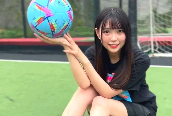 TikTok名場面：フィールドの女神