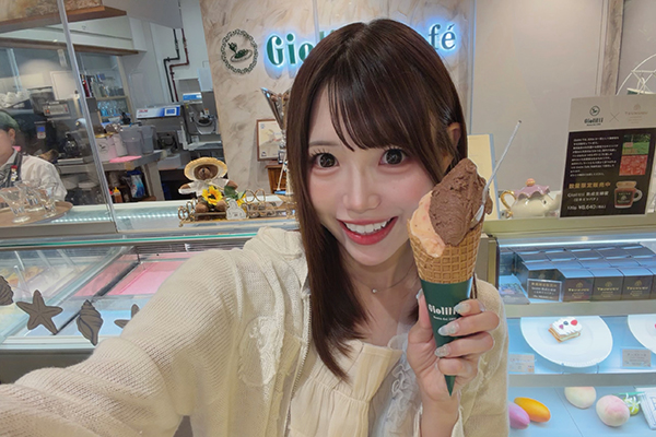 Pinup Girl：ワイワイワールド